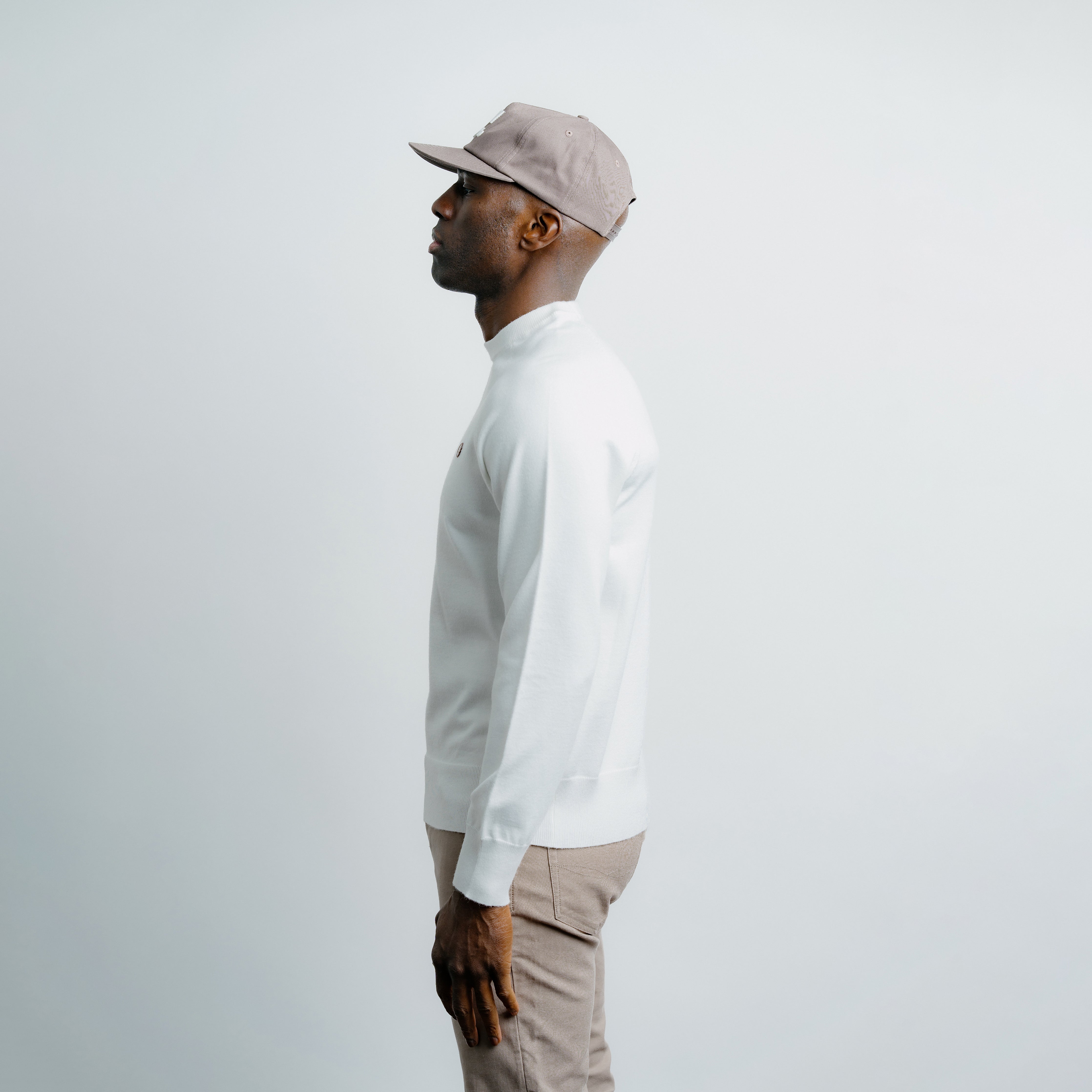 Light Weight Knit Sweater Creme