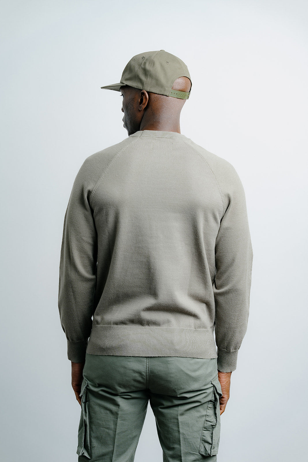 Light Weight Knit Sweater Olive